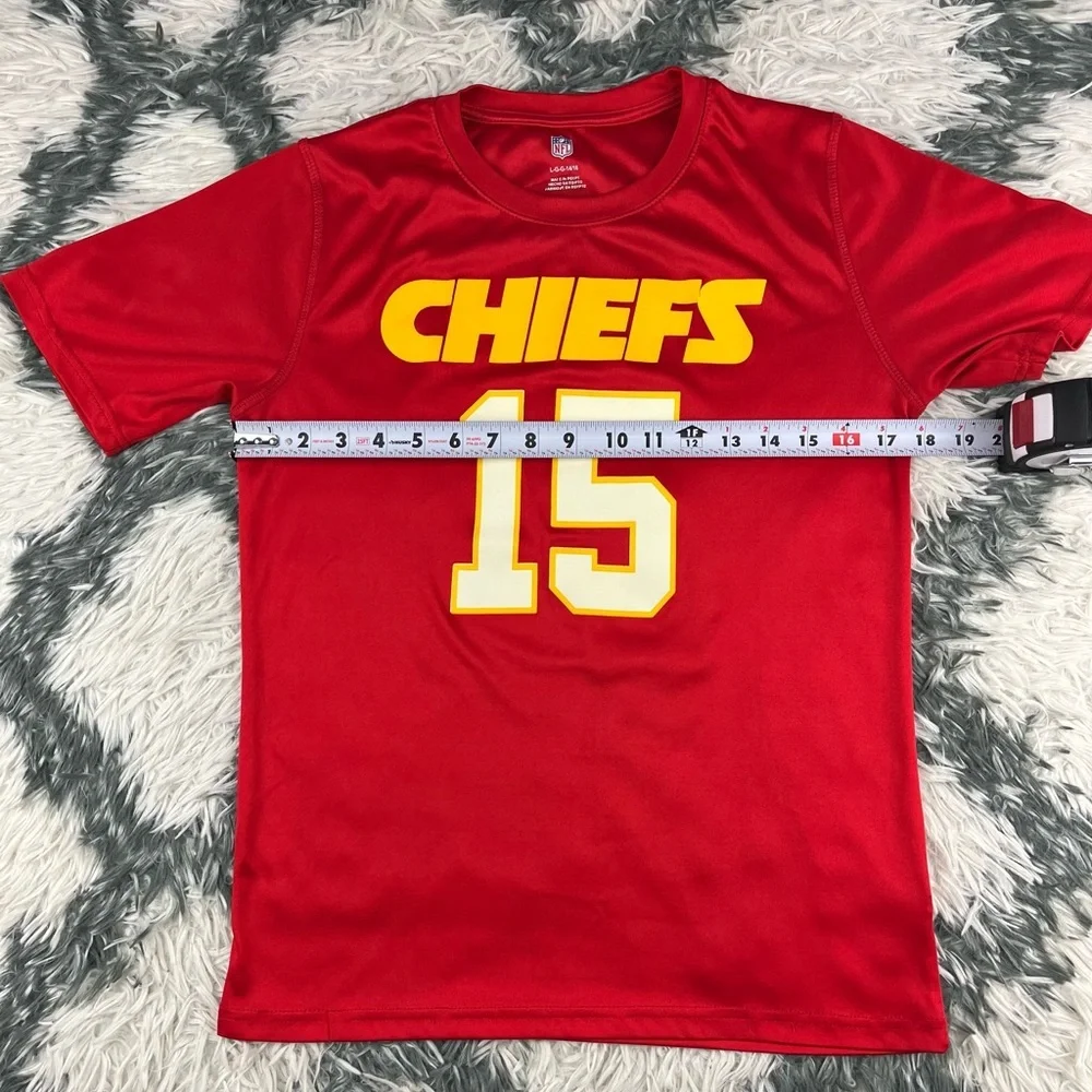 NFL Kids Boys CHIEFS T-shirt Red Yellow White Size Large 14/16